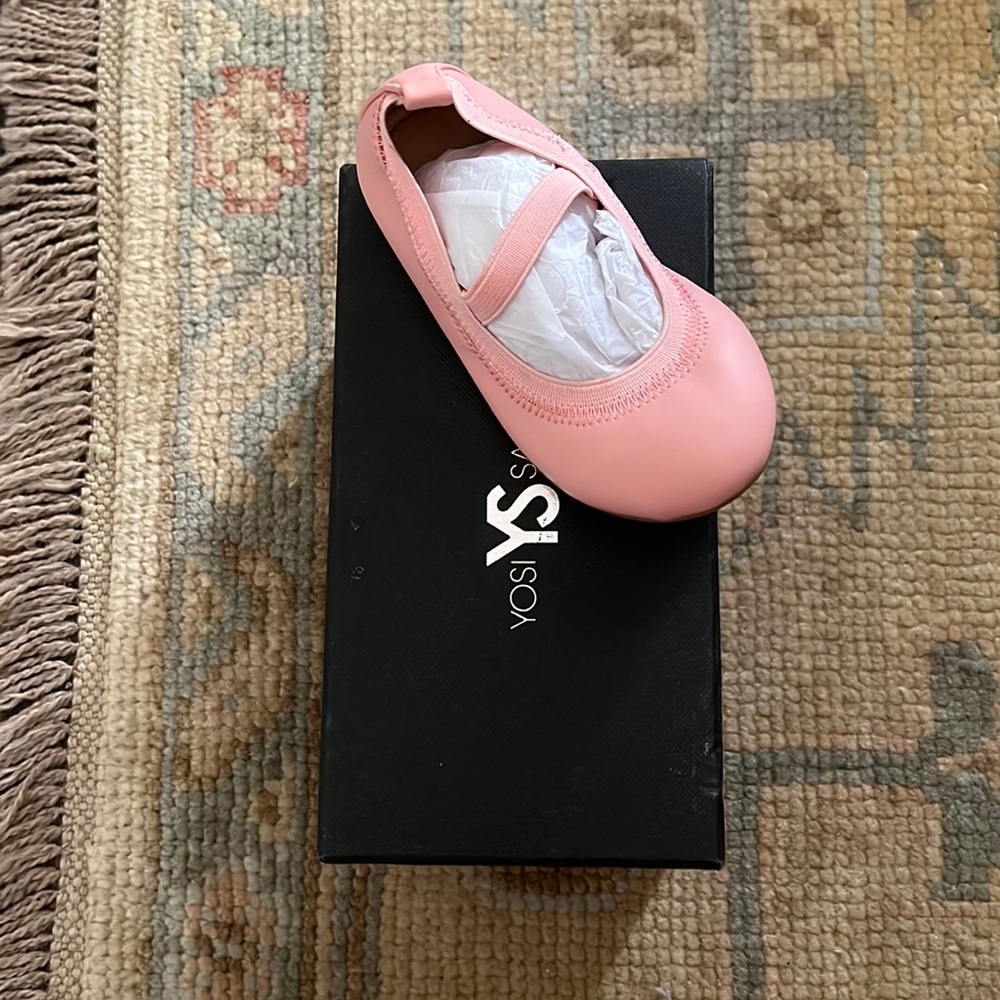Yosi Samira ballet slippers